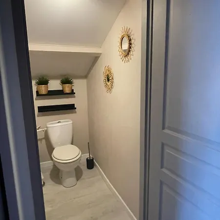 Cosy Avec Terrasse Apartment *